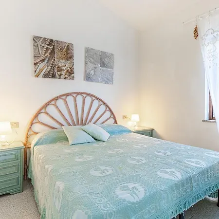 Апартаменты Trilocale A 200 Mt Dal Centro Сан-Теодоро